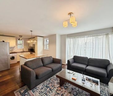2 bed flat to rent in Holyhead Mews, Slough - Photo 4