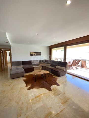 Luxury 3 Bedroom Apartment in Marbella East - Photo 2