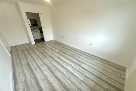 Stranding Street, Eastleigh, SO50 - Photo 2