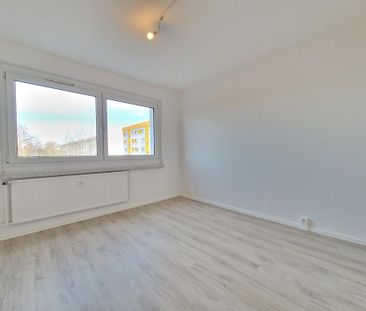 Mehr Raum fürs Leben – charmante 3-Zimmer-Wohnung in Chemnitz + 1.0... - Photo 5