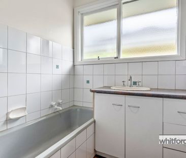 2A Fairmont Road, VIC 3220, Newtown - Photo 6