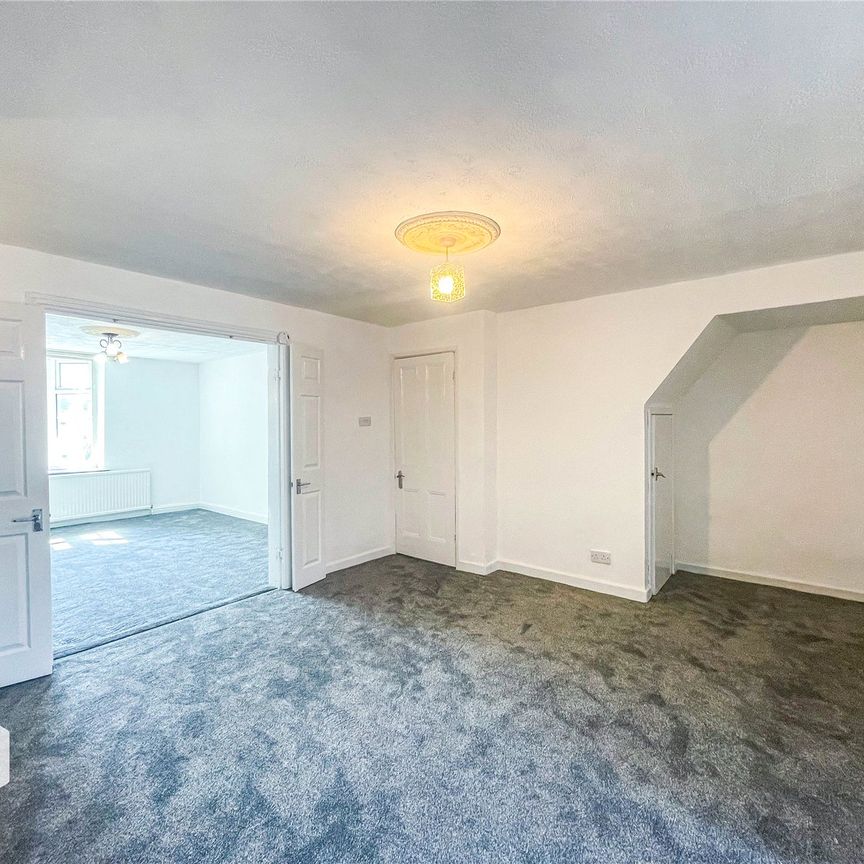 Blackburn Road - Photo 1