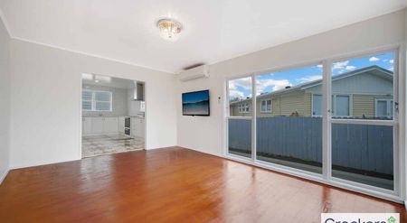 In the heart of Manurewa - Photo 2