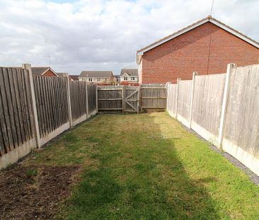 2 Bedroom Terraced To Rent - Photo 3