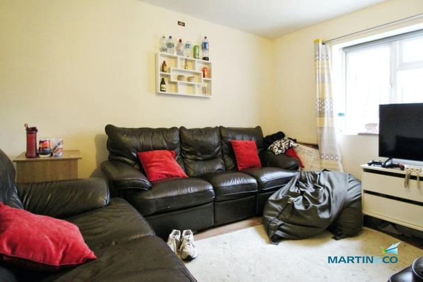 6 bedroom semi-detached house to rent - Photo 1