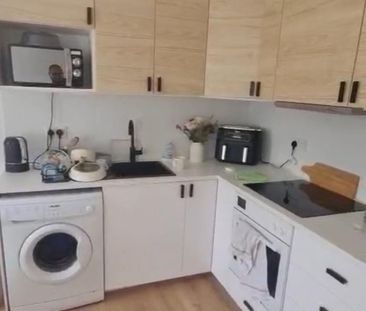 Room in a Shared Flat, Stretford Road, M15 - Photo 5