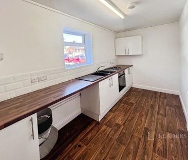 2 bedroom flat to rent - Photo 6