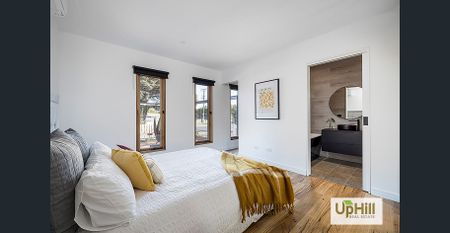 Architectural Masterpiece in Coburg - Photo 5