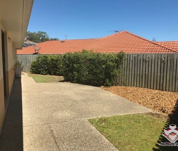 Stand-alone Lowset Villa, Water Bill Included - Photo 3