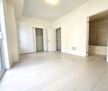 For Lease - 20 Clipper Crescent, Whitchurch-Stouffville, Ontario - Photo 2