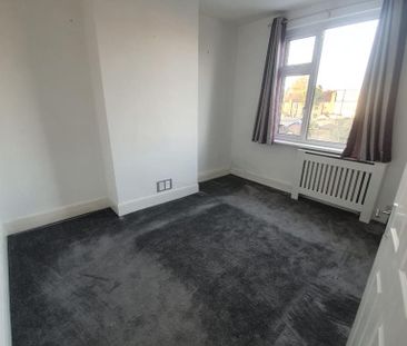 4 bedroom terraced house to rent - Photo 1