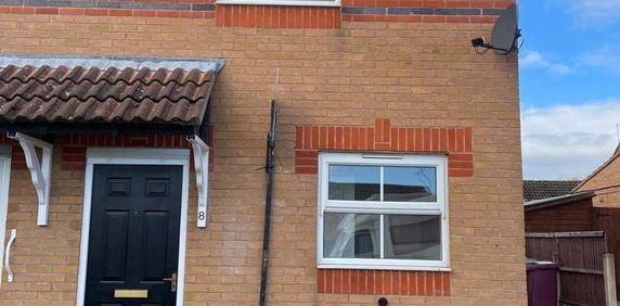 2 bedroom semi-detached house to rent - Photo 2