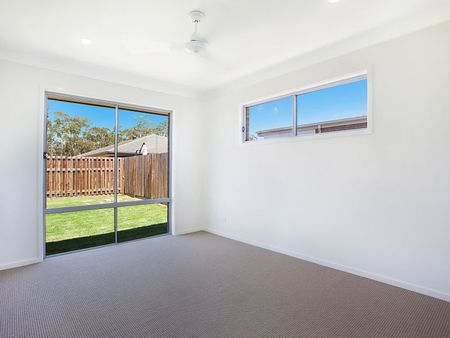 5 Feltham Circuit, Burpengary East QLD 4505 - House For Rent | Domain - Photo 2