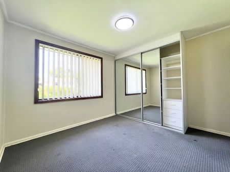 Modern Four Bedroom Home&excl;&excl;&excl; - Photo 2