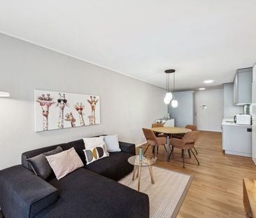 Furnished room with en-suite bathroom Directly at the Muttenz train... - Foto 3