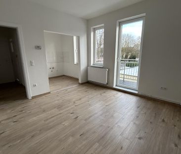 2-Zimmer-Wohnung mit Balkon in Wilhelmshaven Fedderwardergroden - Photo 1