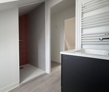 Location Appartement 3 pièces 75m² BLOIS 41000 - Photo 4