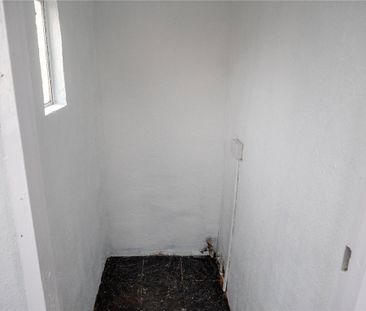 2 bedroom end of terrace house to rent - Photo 1