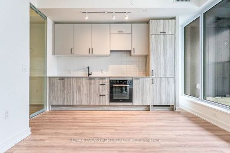 For Lease - 1 Quarrington Lane Unit# 715, Toronto, Ontario - Photo 3