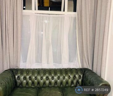 5 bedroom terraced house to rent - Photo 5