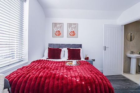 1 bedroom in a house share to rent - Photo 4