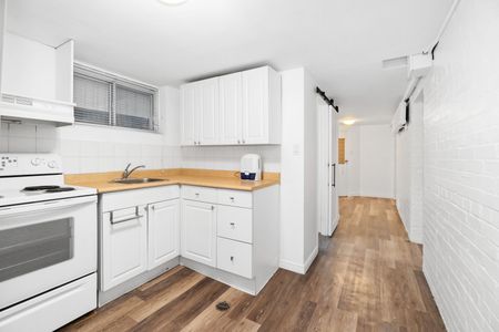 For Lease - 33 St John's Road Unit# Basement, Toronto, Ontario - Photo 4