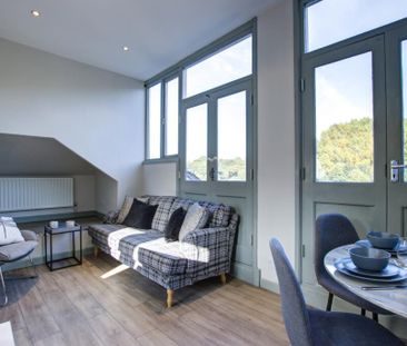 5 bedroom flat to rent - Photo 4