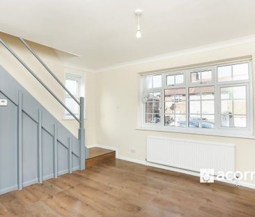 3 bedroom end of terrace house to rent - Photo 3