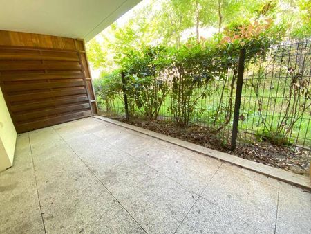 Location appartement récent 1 pièce 29.83 m² à Montpellier (34000) - Photo 2