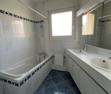 Location Appartement 4 Pièces 100 m² - Photo 6