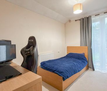 2 bedroom detached bungalow to rent - Photo 2