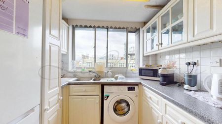 3 bedroom flat to rent - Photo 3