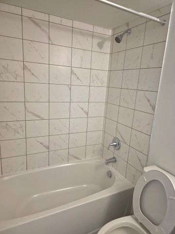 For Lease - 1010 Sandy Beach Road Unit# 1511, Pickering, Ontario - Photo 5