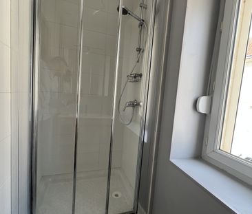 Appartement RUE JEAN DE LA FONTAINE - Photo 4