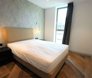 Stunning Fully Furnished Two Double Bedroom, Two Bathroom Apartment... - Photo 4