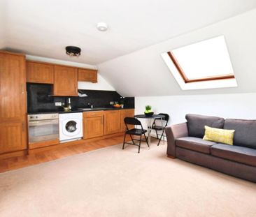 2 bedroom apartment to rent - Photo 2