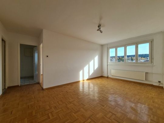 3-room apartment on the 10th floor - Photo 1