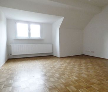 Kernsanierte 2-Zi.-Whg. mit eigenem Garten in traumhafter Lage auf ... - Photo 1