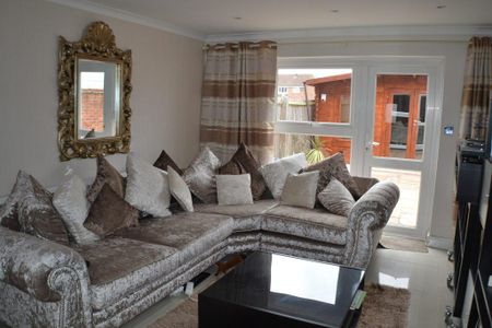 1 bedroom end of terrace house to rent - Photo 2