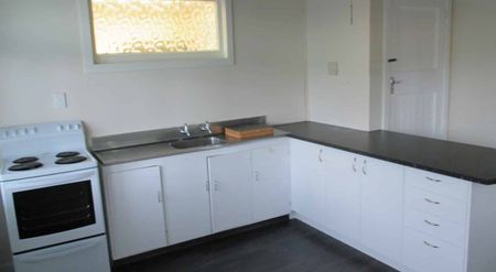 FOUR BEDROOMS, STUDENT RENTAL, HOKOWHITU - Photo 4