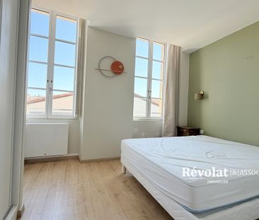 Location Appartement 3 pièces 72m² BORDEAUX 33000 - Photo 3