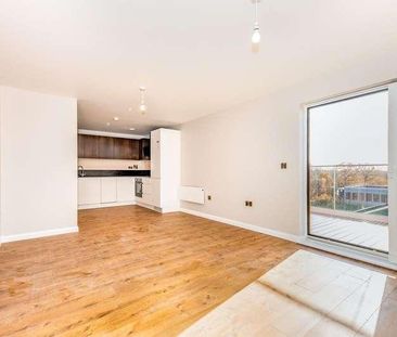 Grandview, Farnborough Road, Farnborough, Hampshire, GU14 - Photo 3