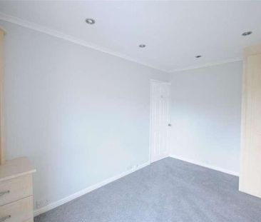 Meadow Glade, Hixon, ST18 - Photo 4