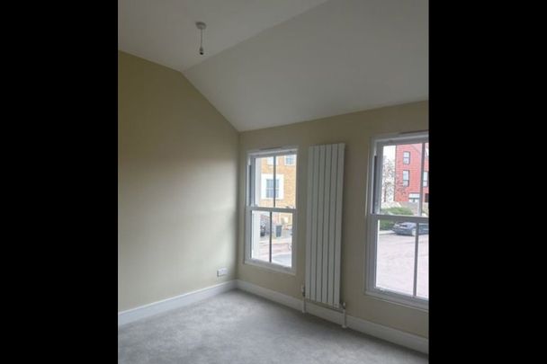 1 Bed Flat, Malham Road, SE23 - Photo 1