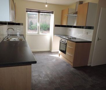 3 bedroom terraced house to rent - Photo 6