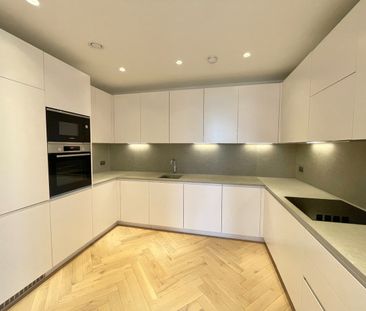 3 Bed Flat, Baddiel House, NW10 - Photo 5