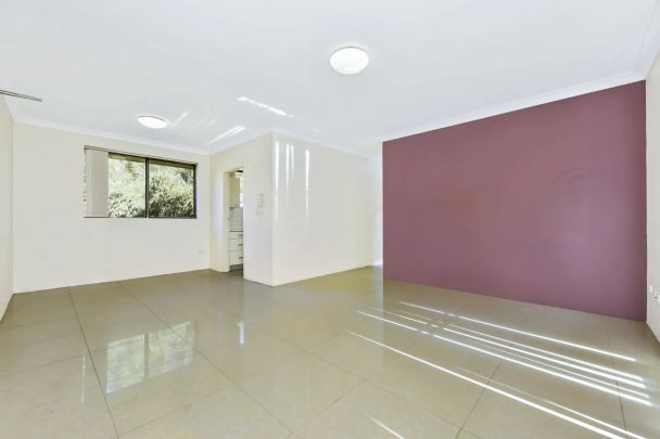 Modern two-bedroom apartment located on the top floor - Photo 1