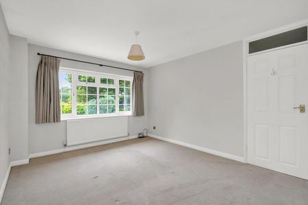 5 bedroom detached house to rent - Photo 4