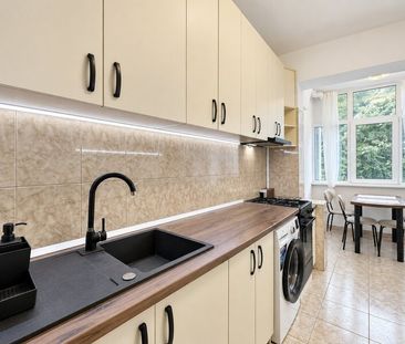 O casa cu suflet de inchiriat in Ferdinand. - Photo 5