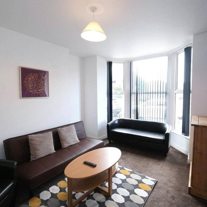 6 bedroom end of terrace house to rent - Photo 1